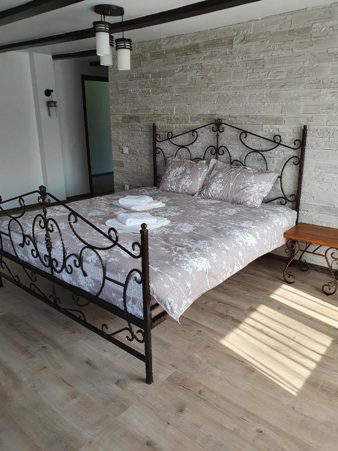 Rooms Poienita Slanic Moldova Luaran gambar